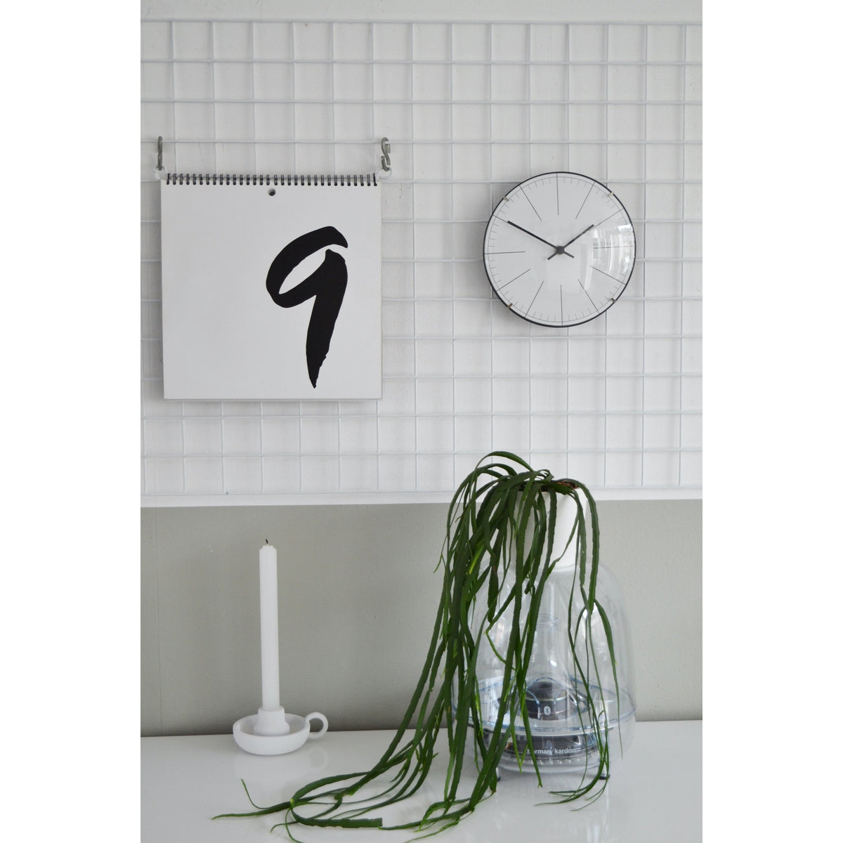 NeXtime - Wall clock/ Table clock- Ø 20 cm- Glass – Dome Shaped Glass- White – &#39;Big Stripe Mini Dome&#39;