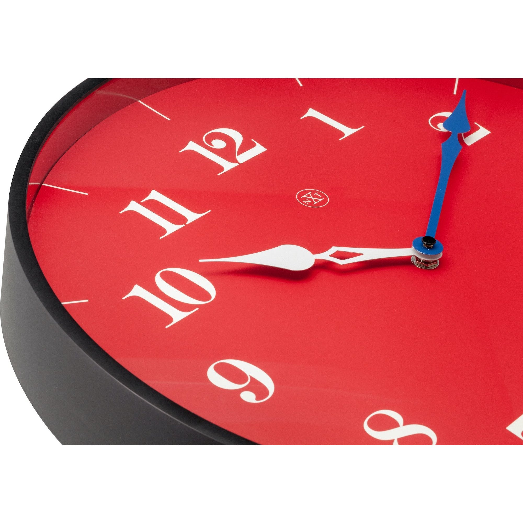 nXt - Wall clock - Ø 40 cm - Plastic - Red - 'Arthur'